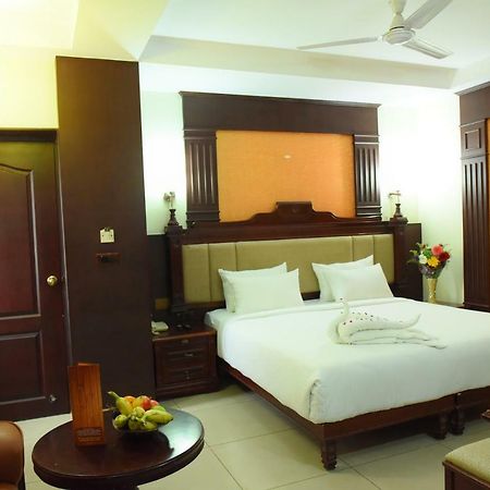 Hotel Chendhoor Residency Tiruchirappalli Exterior foto
