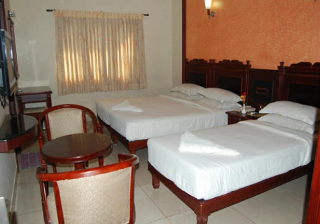 Hotel Chendhoor Residency Tiruchirappalli Exterior foto