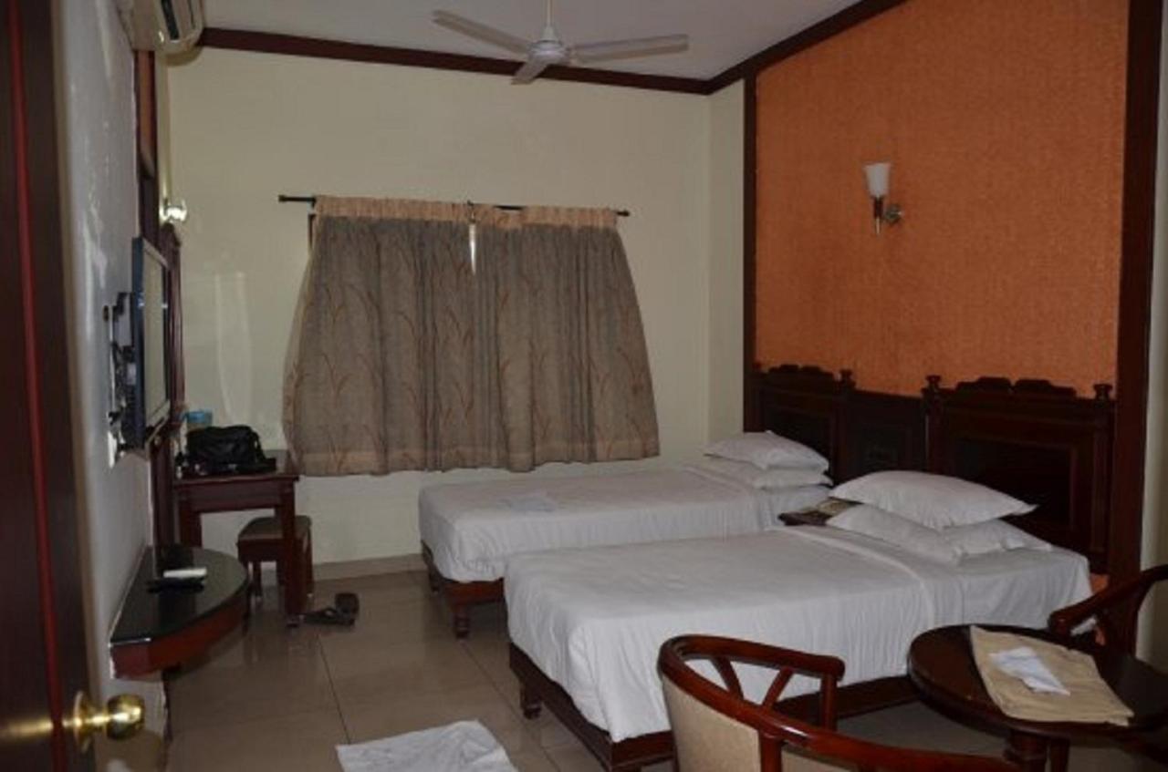 Hotel Chendhoor Residency Tiruchirappalli Exterior foto