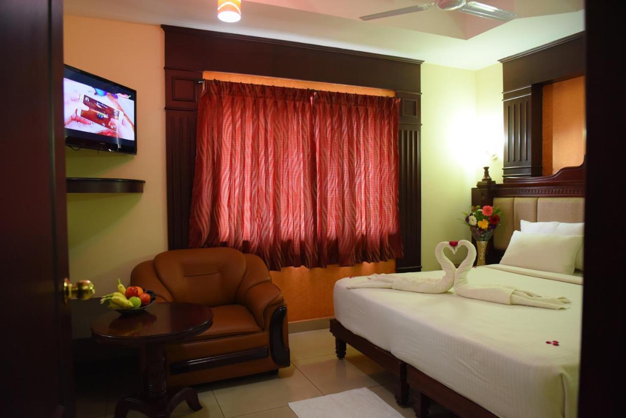 Hotel Chendhoor Residency Tiruchirappalli Exterior foto